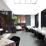 ホテル Arenys 4*